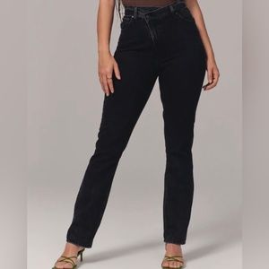 A&F Curve Love The 90’s Straight Ultra High Rise Jeans with Crossover Waistband